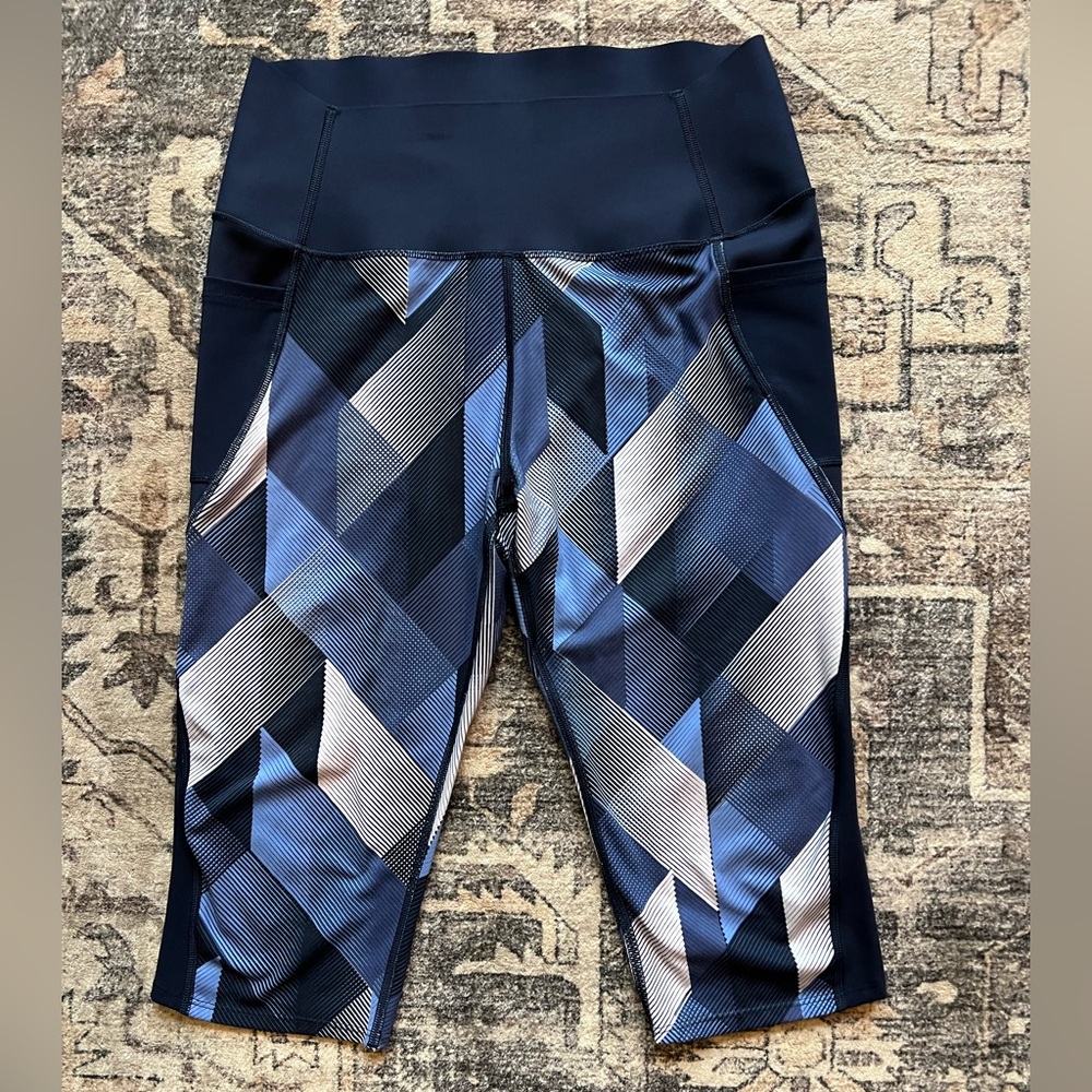 GAP Fit Navy Sculpt Compression Cropped Leggings Size Large